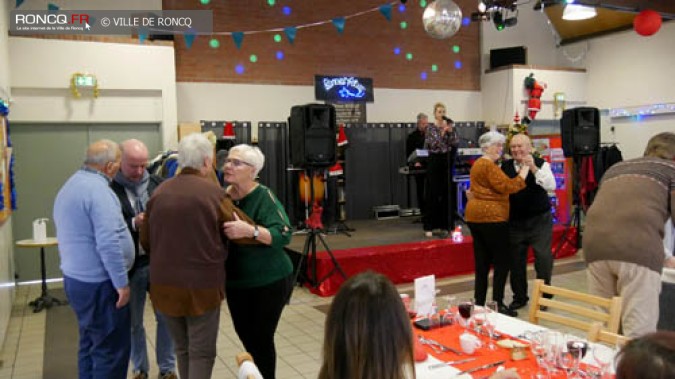 LE CLUB DU 3EME AGE MICHELET FETE NOEL